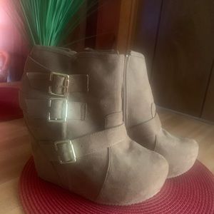 shi by journeys ankle wedge booties